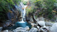 Gunung Mitake di pegunungan Taman Nasional Chichibu-Tama-Kai juga tak kalah oke. Banyak air terjun cantik di sepanjang jalur trekking. (iStock)