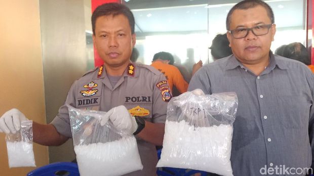 Barang bukti sabu 3,5 kg