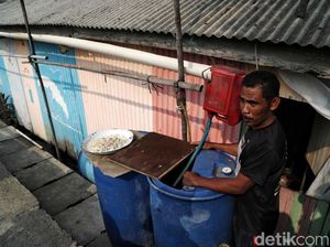 Melihat Kehidupan Warga Kampung Penadah Hujan Saat Kemarau