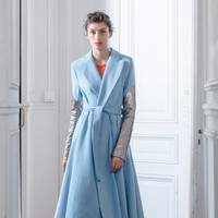 Koleksi fall winter 2019 dari desainer Didit Hediprasetyo yang ditampilkan di situs Vogue Prancis. Foto: dok. Didit Hediprasetyo.