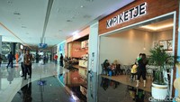 Sejumlah tenant yang menghiasi lantai dua Terminal Eksekutif Bakauheni di Lampung (Randy/detikcom)