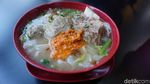 Mantul! Bakso Semox dengan Iga Tebal Ini Diracik Wanita Cantik