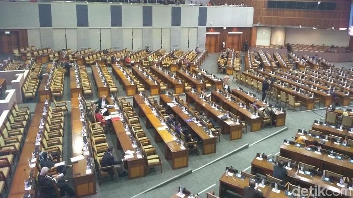 Foto: Suasana rapat paripurna DPR Selasa (9/7/2019) (Nur Azizah Rizki Astuti/detikcom) Foto: Suasana rapat paripurna DPR Selasa (9/7/2019) (Nur Azizah Rizki Astuti/detikcom)