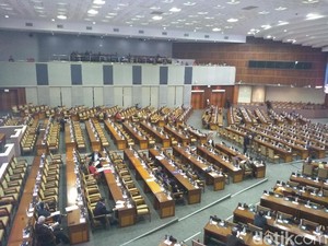 DPR Gelar Paripurna Bahas RAPBN 2020