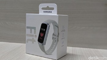 Galaxy Fit belum begitu lama masuk Indonesia. Samsung membanderolnya seharga Rp 1,699 juta. Foto: Adi Fida Rahman/detikINET