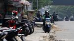 Jangan Ditiru! Aksi Pemotor Lawan Arus Demi Persingkat Waktu
