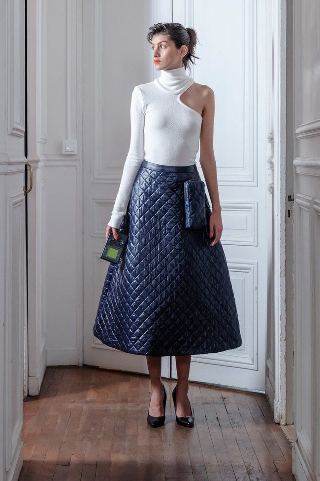 Koleksi fall winter 2019 dari desainer Didit Hediprasetyo yang ditampilkan di situs Vogue Prancis. Foto: dok. Didit Hediprasetyo.