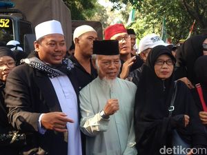 Abdullah Hehamahua Ikut Kawal Sidang Vonis Habib Bahar