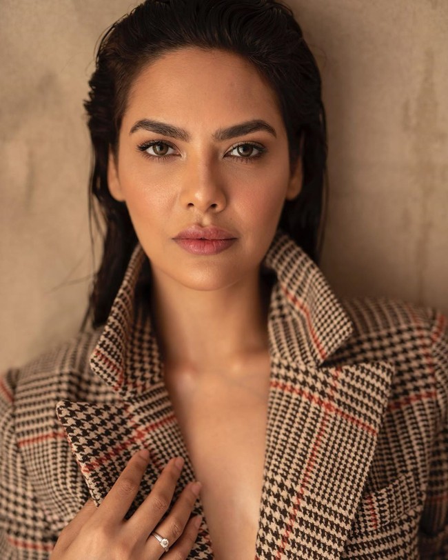 Aku bingung bagaimana ia dapat menuduh seseorang melakukan pemerkosaan ketika orang itu bahkan tidak menyentuhnya, komentar netizen. Faktanya, kamu juga terus menatapnya. Jika tidak, lalu bagaimana mungkin kamu tahu bahwa dia sedang menatapmu?, tambah lainnya. Foto: Instagram @egupta