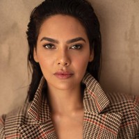 Aku bingung bagaimana ia dapat menuduh seseorang melakukan pemerkosaan ketika orang itu bahkan tidak menyentuhnya, komentar netizen. Faktanya, kamu juga terus menatapnya. Jika tidak, lalu bagaimana mungkin kamu tahu bahwa dia sedang menatapmu?, tambah lainnya. Foto: Instagram @egupta