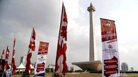 Panggung itu dipersiapkan untuk memperingati HUT Bhayangkara ke-73.