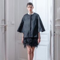 Koleksi fall winter 2019 dari desainer Didit Hediprasetyo yang ditampilkan di situs Vogue Prancis. Foto: dok. Didit Hediprasetyo.