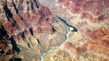 Pemandangan memukau dari Grand Canyon yang berada di Arizona, Amerika Serikat. B&M Noskowski/ Getty Images.