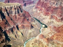 Potret-potret Keren Pemandangan dari Udara di Penjuru Dunia