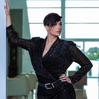 Zahra juga pernah mencicipi dunia akting. Dia mendapatkan peran kecil dalam pertunjukan komedi Wild n Out yang dibintangi Nick Cannon. Foto: Instagram/@zahraelise