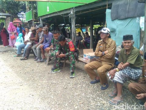 Suasana di rumah Isa