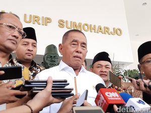 Teka-teki BEM yang Ditemui Menteri Ryamizard