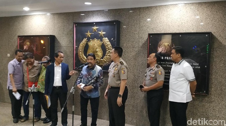 Tim Gabungan Lapor Investigasi Kasus Novel ke Kapolri, Diumumkan Pekan Depan Tim Gabungan Lapor Investigasi Kasus Novel ke Kapolri, Diumumkan Pekan Depan