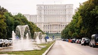 Di posisi ke-25 ditempati oleh Rumania. Negara yang berbatasan dengan Laut Hitam ini memiliki skor 1.606. Alexander Spatari/Getty Images. Belum menemukan posisi Indonesia? Duh, posisi keberapa yah? Yuk, cek di berita selanjutnya di deretan negara paling damai di dunia.