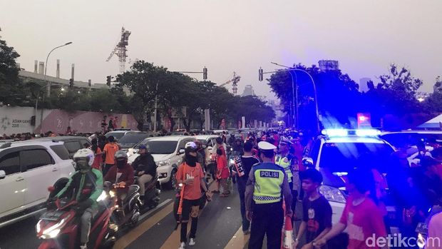 Lalin di kawasan GBK. (Foto: Rolando/detikcom)