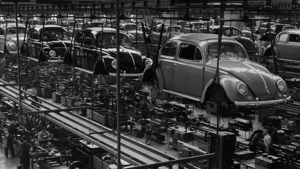 Melihat Proses Pembuatan Mobil VW Sejak Zaman Hitler
