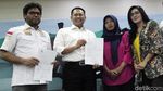 Sambil Terisak Cari Keadilan, Baiq Nuril Curhat ke DPR