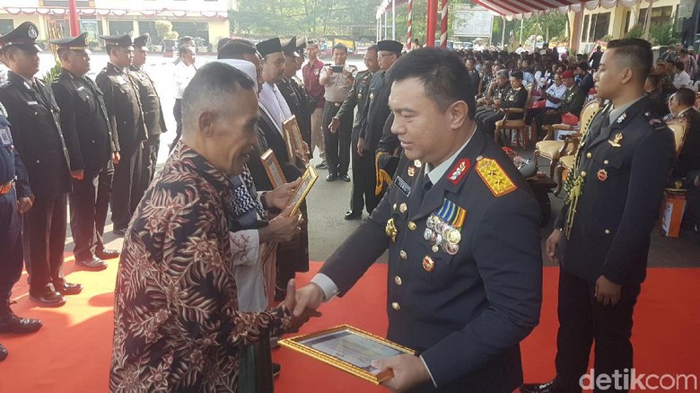 Polda Banten Beberkan Pengungkapan Seluruh Kasus Pembunuhan Polda Banten Beberkan Pengungkapan Seluruh Kasus Pembunuhan
