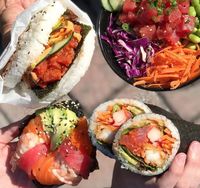 Pencinta Sushi, Mau Coba Sushi Goreng Jumbo Isi Kepiting dan Tuna?