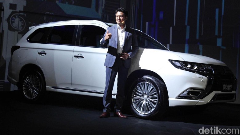 Mitsubishi Outlander PHEV Foto: Lamhot Aritonang Mitsubishi Outlander PHEV Foto: Lamhot Aritonang