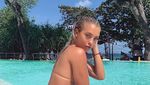 Foto: Liburannya Hot Mom yang Jadi Kontroversi Karena Bikini