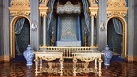 Ruang pameran yang indah dari berbagai abad, taman Barok yang luas, teater istana, dan Paviliun Cina yang menawan menjadi daya tarik dari istana ini. rusm/ Getty Images.