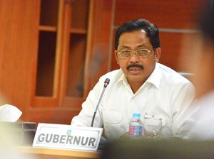 Gubernur Kepri yang Kena OTT KPK Dibawa ke Jakarta