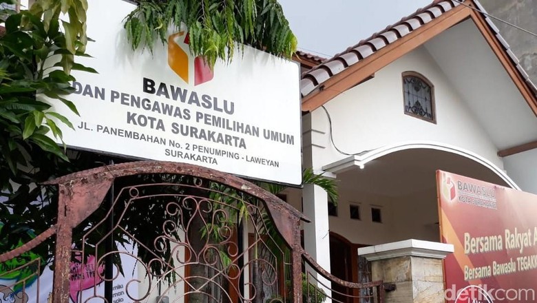 8 Petugas Pemilu di Solo Diusulkan Masuk Daftar Hitam 8 Petugas Pemilu di Solo Diusulkan Masuk Daftar Hitam