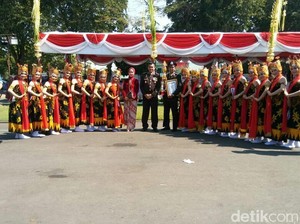 Gandrung Banyuwangi Ditampilkan dalam Puncak HUT Bhayangkara di Jatim