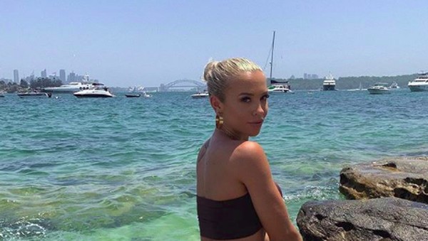 Diintip dari Instagram-nya, Tammy Hembrow memang suka ke pantai dan sering kali memamerkan lekuk tubuhnya yang dibalut bikini. (tammyhembrow/Instagram) Diintip dari Instagram-nya, Tammy Hembrow memang suka ke pantai dan sering kali memamerkan lekuk tubuhnya yang dibalut bikini. (tammyhembrow/Instagram)