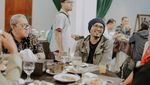 Penggemar Berat Kafein, Intip Gaya Ngopi Ustaz Gaul Hanan Attaki