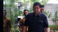Menteri BUMN periode 1999-2004, Laksamana Sukardi tiba di Gedung KPK, Jakarta, Rabu (10/7/2019).