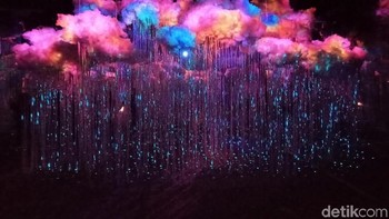 Masuk ke ruangan yang lebih gelap lagi, hasilnya kameranya tetap memuaskan. (Foto: detikINET/Muhamad Imron Rosyadi)