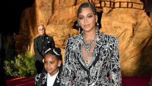 Beyonce Memukau di Premier Lion King, Pakai Gaun Bertabur Berlian