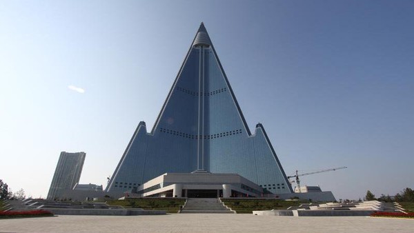 Foto: Hotel di Korea Utara yang Tak Pernah Selesai
