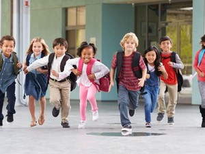 Ini 3 Barang yang Perlu Dibeli Baru Buat Anak Sekolah