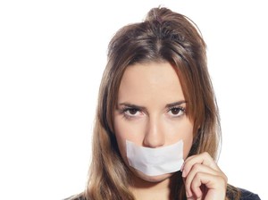 Kata Dokter Soal Tren Tidur Pakai Plester Mulut: Tak Bahaya, Tapi Buat Apa?