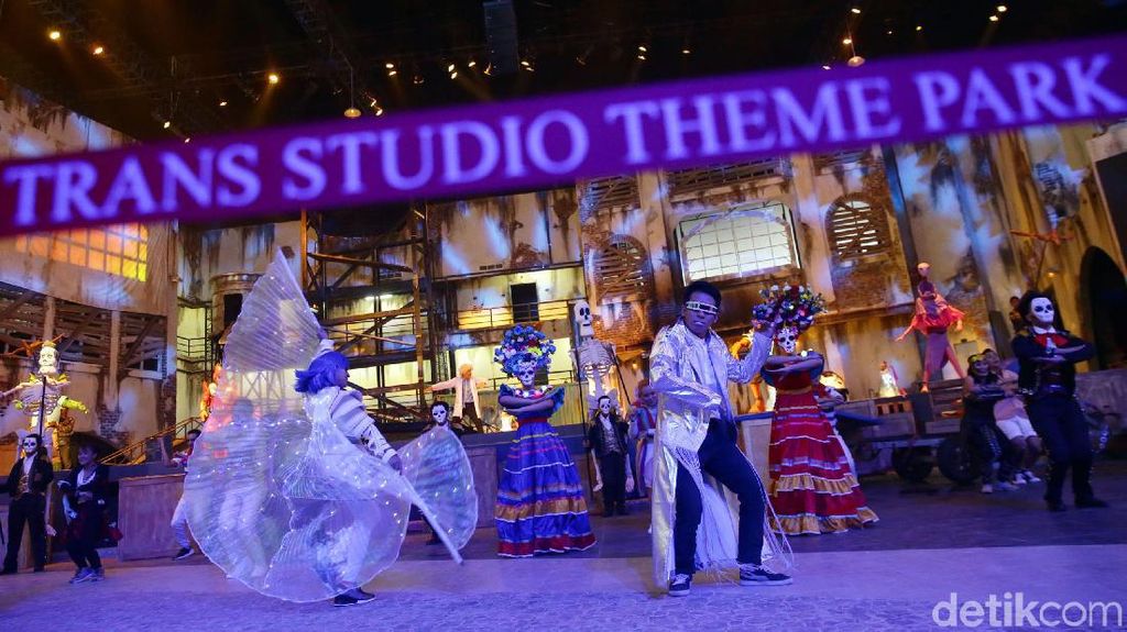 Trans Studio Cibubur, Spektakuler! Trans Studio Cibubur, Spektakuler!