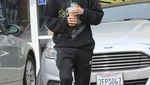 Serunya Louis Tomlinson Eks One Direction, Saat Ngopi dan Sarapan