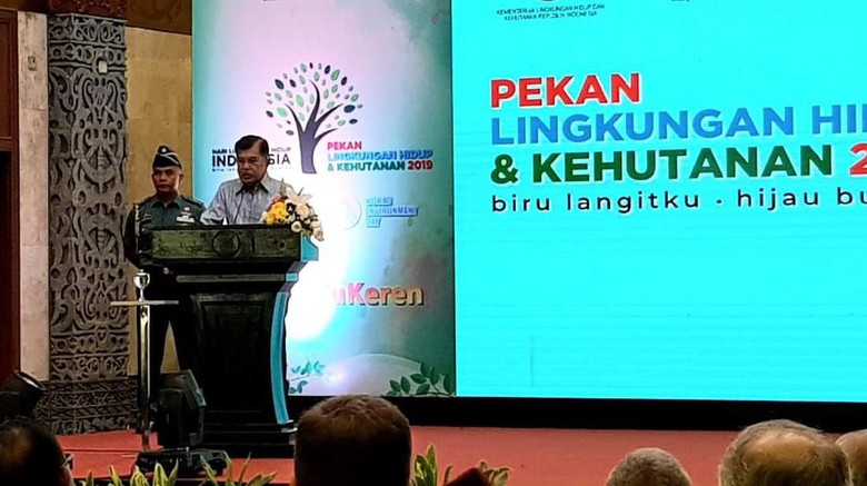 Di Acara Penyerahan Kalpataru, JK Bicara soal Banjir Akibat Hutan Berkurang Di Acara Penyerahan Kalpataru, JK Bicara soal Banjir Akibat Hutan Berkurang