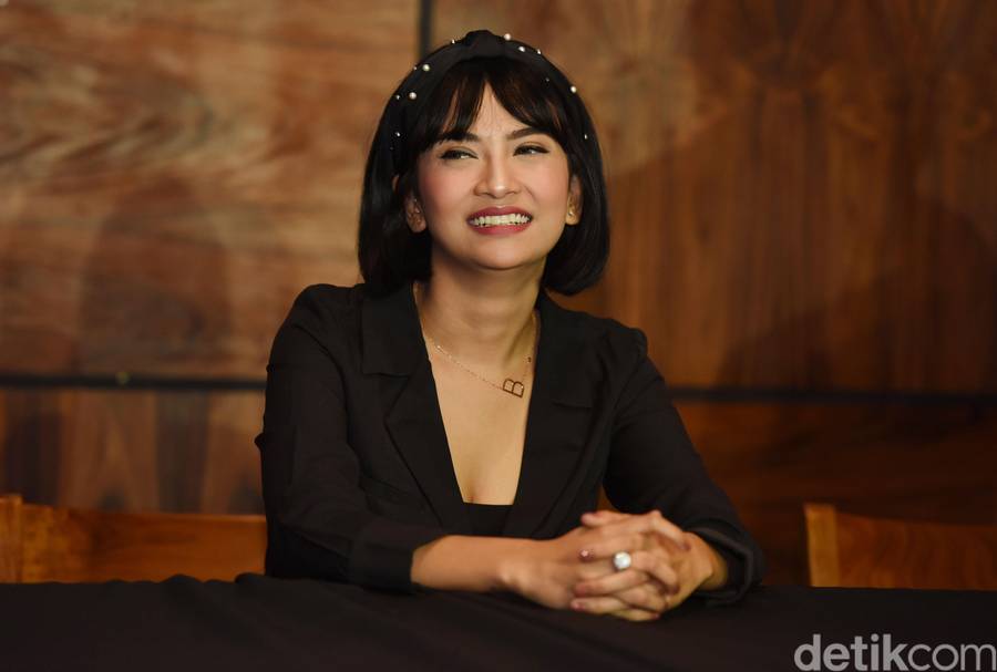 Tampilan Baru Vanessa Angel, Yay or Nay ? - Foto 3