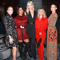 Sama-sama sukses, kehidupan Whitney dan sang suami pun sekilas tampak sempurna. Namun belakangan keduanya diterpa kabar tidak menyenangkan mengenai perusahaan Badoo yang membawahi Bumble. Foto: Instagram @whitney