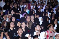 Tawa Bahagia & Sujud Syukur Anak Yatim Bareng CT di Trans Studio Cibubur
