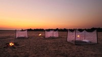 Tempat berkemah yang bernama Nsolo Bush Camp ini berada di Zambi. Tempat ini sangat menarik karena berada di lingkungan yang luas dengan pemandangan yang menyenangkan. Istimewa/Dok. www.theultimatetravelcompany.co.uk.