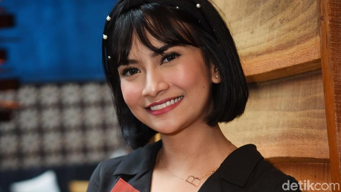 Vanessa Angel Vanessa Angel saat ditemui di kawasan Kemang.